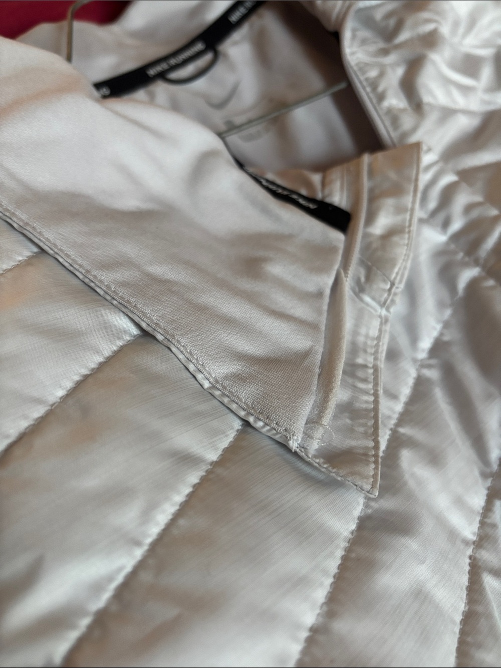 Nike Women’s Light Beige Quilted Hybrid Running Vest | Size L - Picture 5 of 11